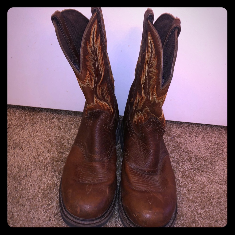 Justin steal boots